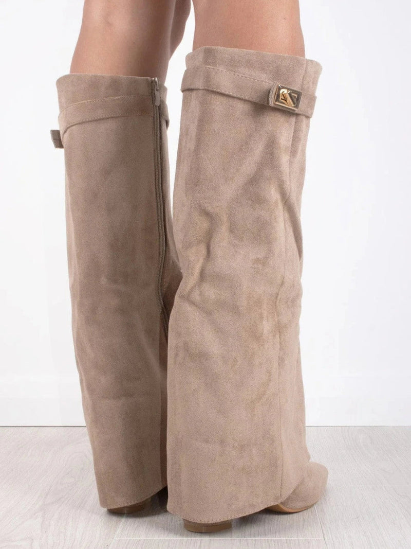 Stivali Élégants en Daim – Chic et Confort pour Toutes les Occasions