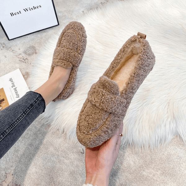 Chaussons DouceMarche – Mocassins d’Intérieur en Peluche, Confort Moelleux et Chaleur Douillette